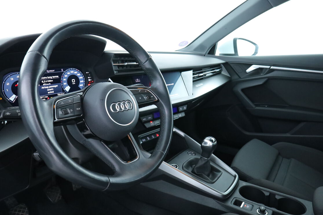 Audi A3 Sportback 30 TFSI Design – Image 3