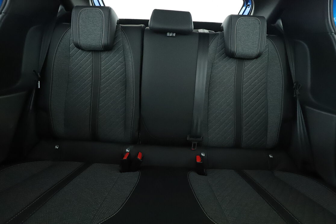 Peugeot 208 1.2 Hybrid Allure e-DCS6 – Image 4
