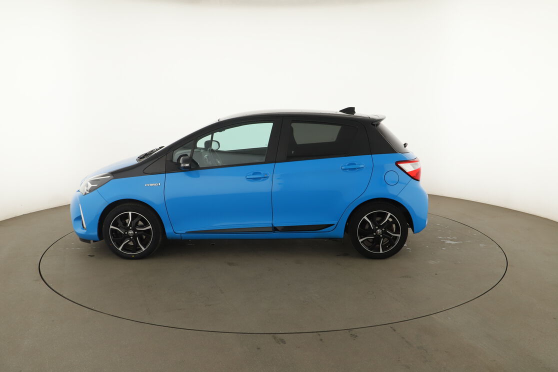 Toyota Yaris 1.5 Hybrid Cyan Edition – Image 3
