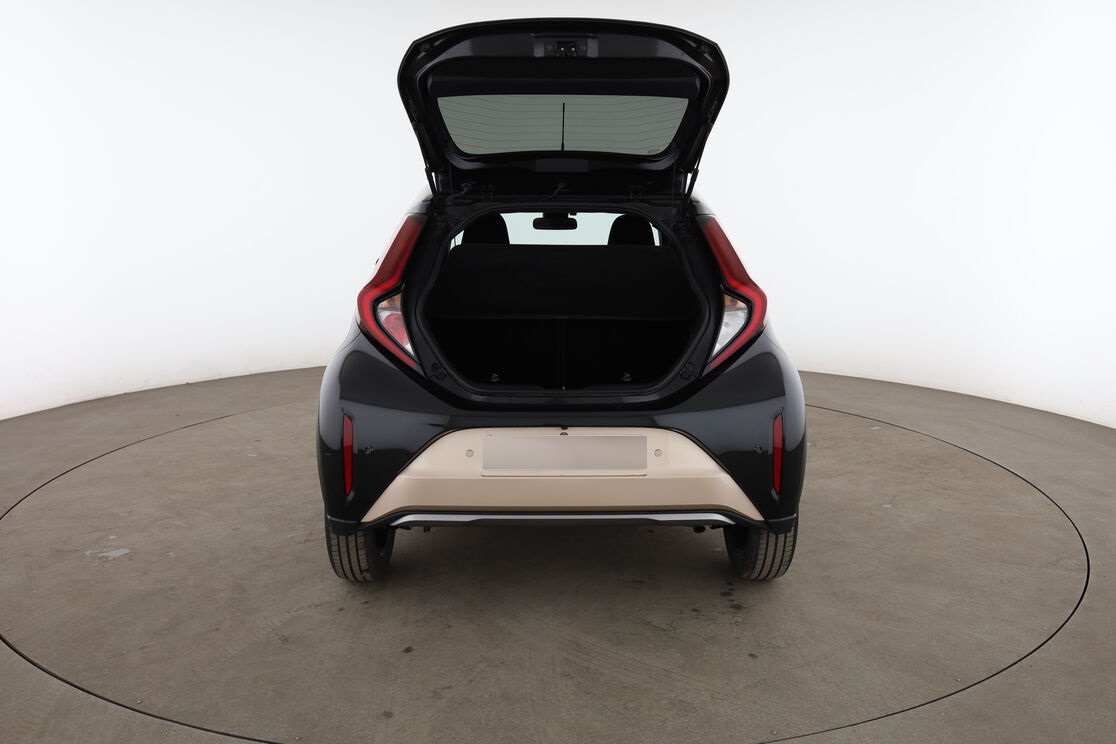 Toyota Aygo X 1.0 VVT-i Collection S-CVT – Image 6