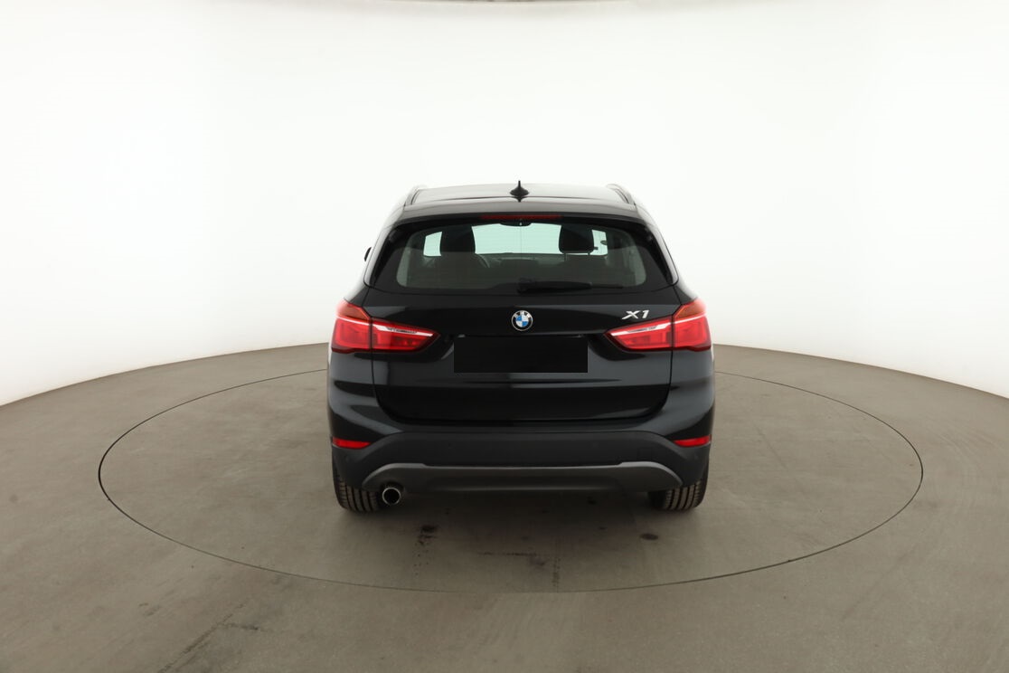 BMW X1 sDrive16d Lounge – Image 3