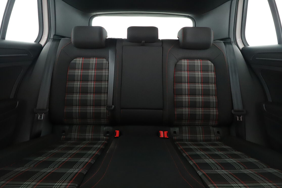 Volkswagen Golf VII 2.0 TSI BlueMotion Tech GTI Performance DSG7 – Image 7