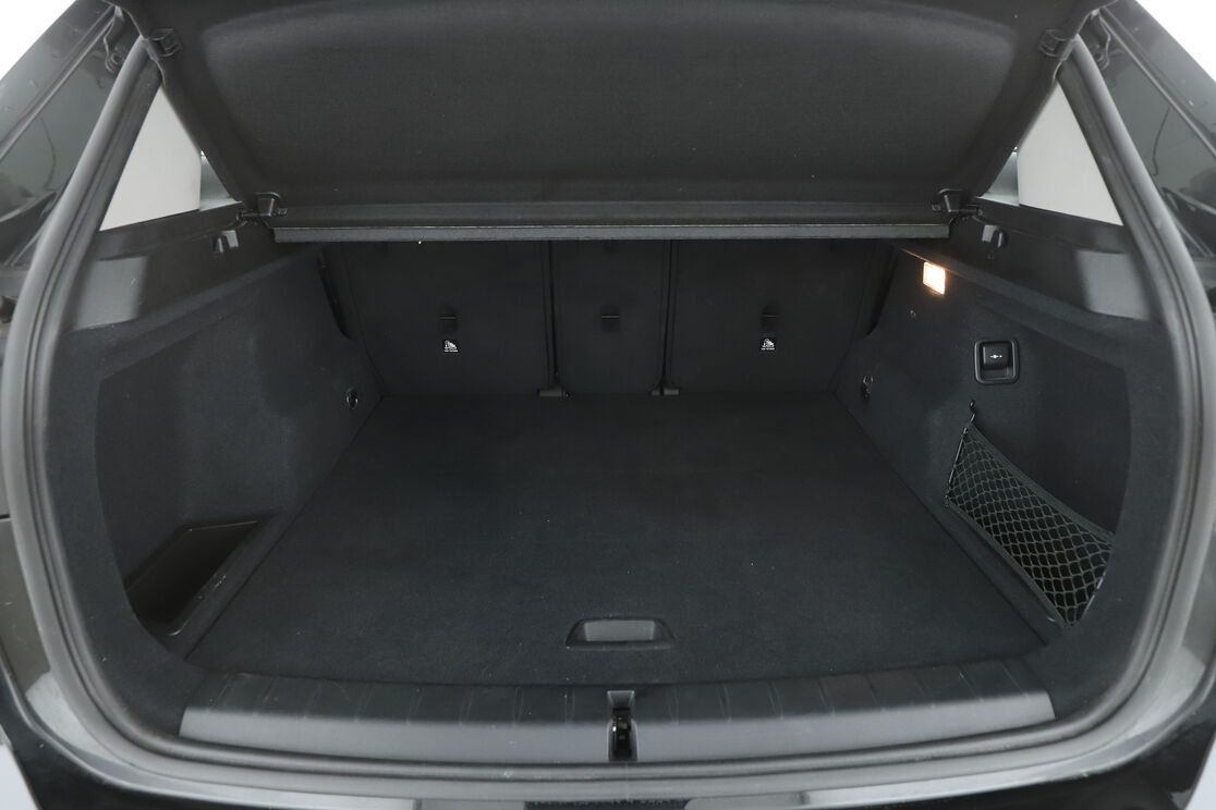 BMW X1 sDrive16d Lounge – Image 8