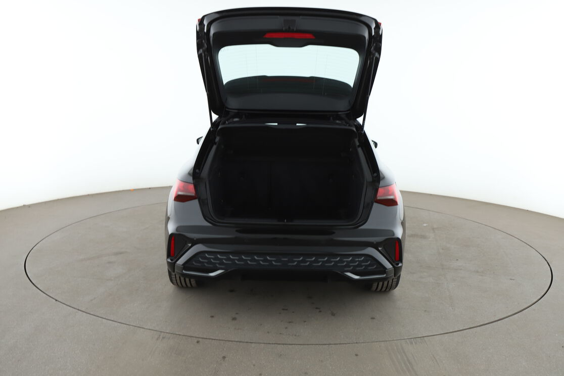 Audi A3 Sportback 35 TDI S Line S Tronic 7 – Image 4