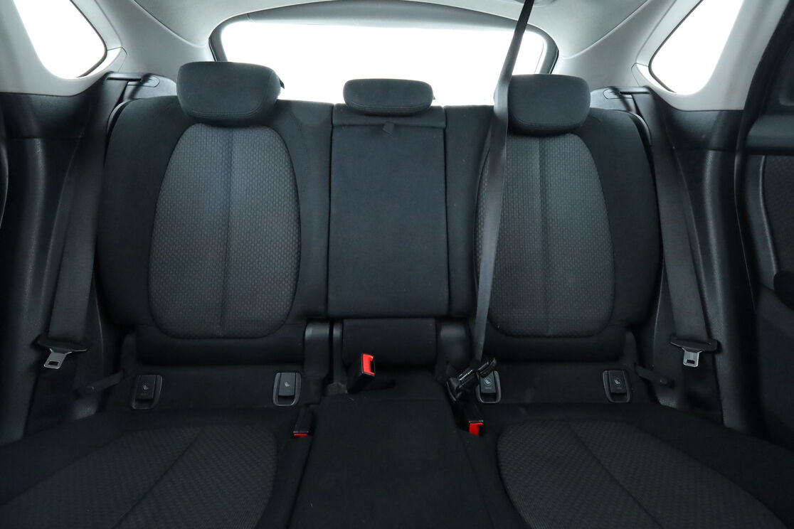 BMW Série 2 Active Tourer 214d Lounge – Image 6