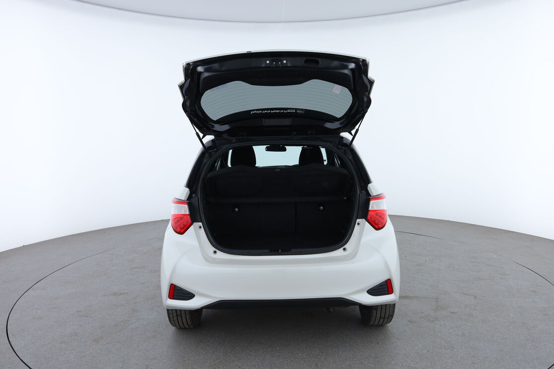 Toyota Yaris 1.5 Hybrid Collection – Image 2