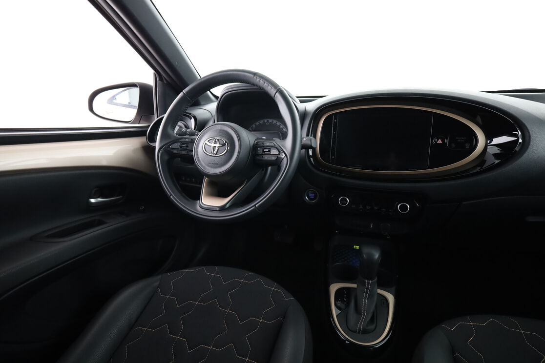 Toyota Aygo X 1.0 VVT-i Collection S-CVT – Image 8