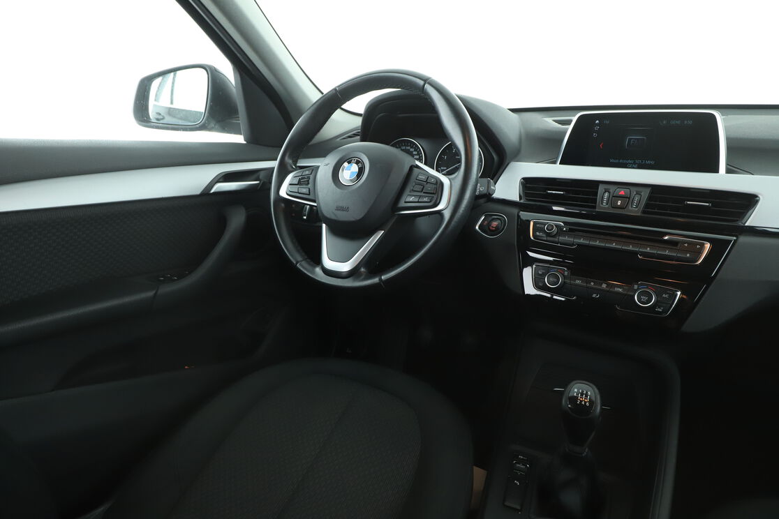 BMW X1 sDrive16d Lounge – Image 9