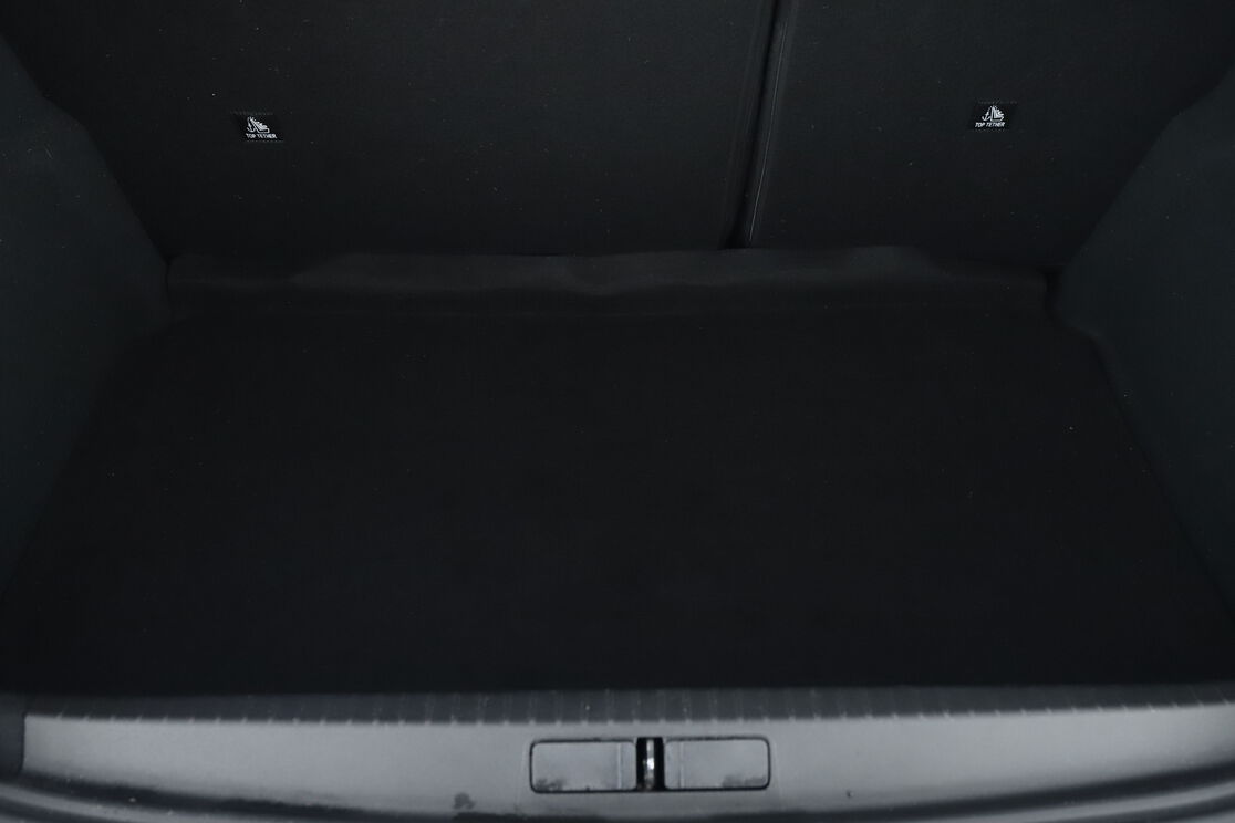 Peugeot 208 1.2 Hybrid Allure e-DCS6 – Image 10