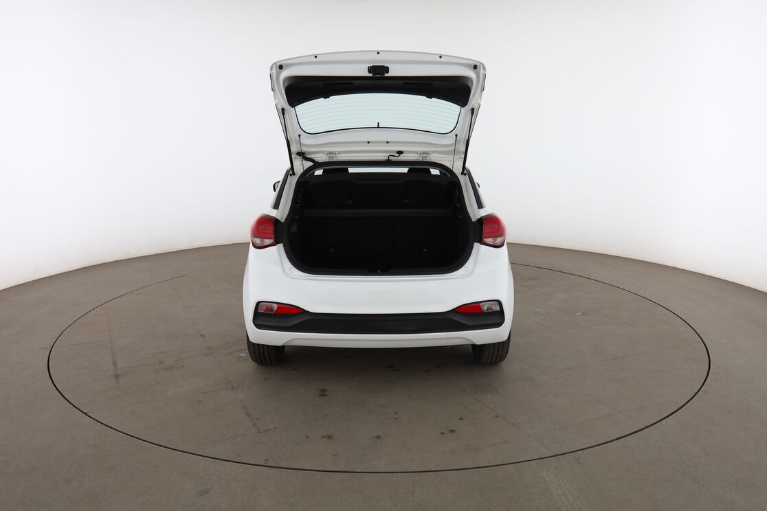 Hyundai i20 1.2 Initia – Image 9