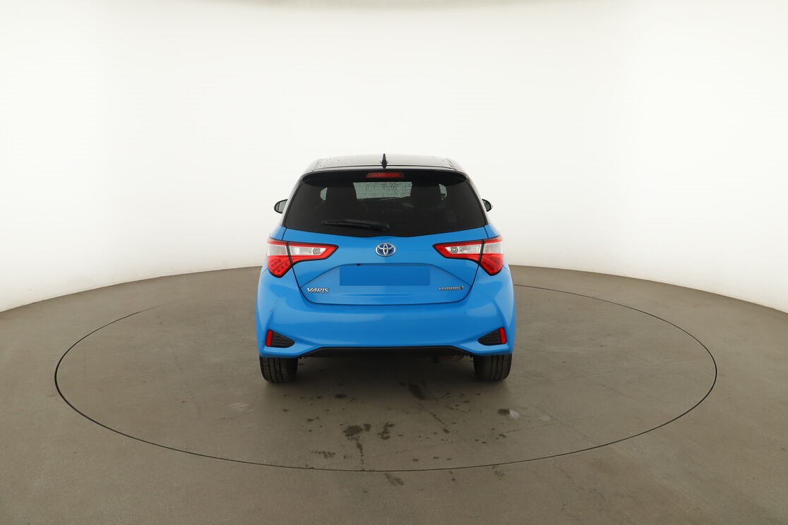 Toyota Yaris 1.5 Hybrid Cyan Edition – Image 11