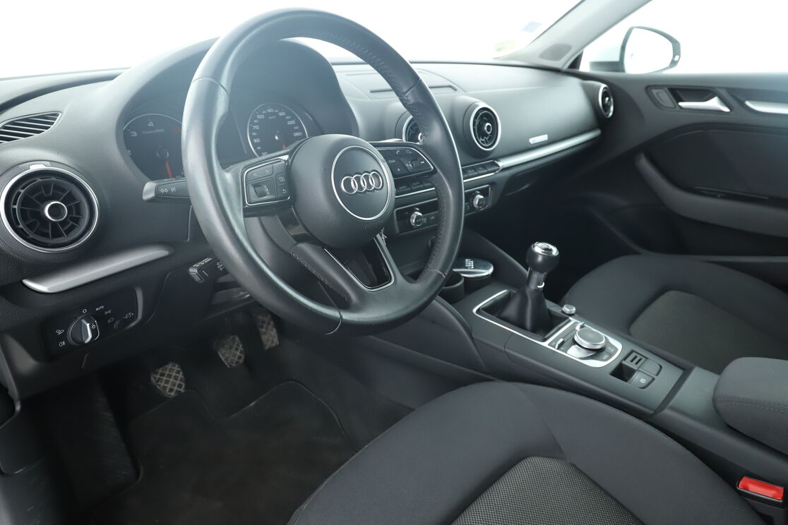 Audi A3 Sportback 1.6 TDI – Image 12