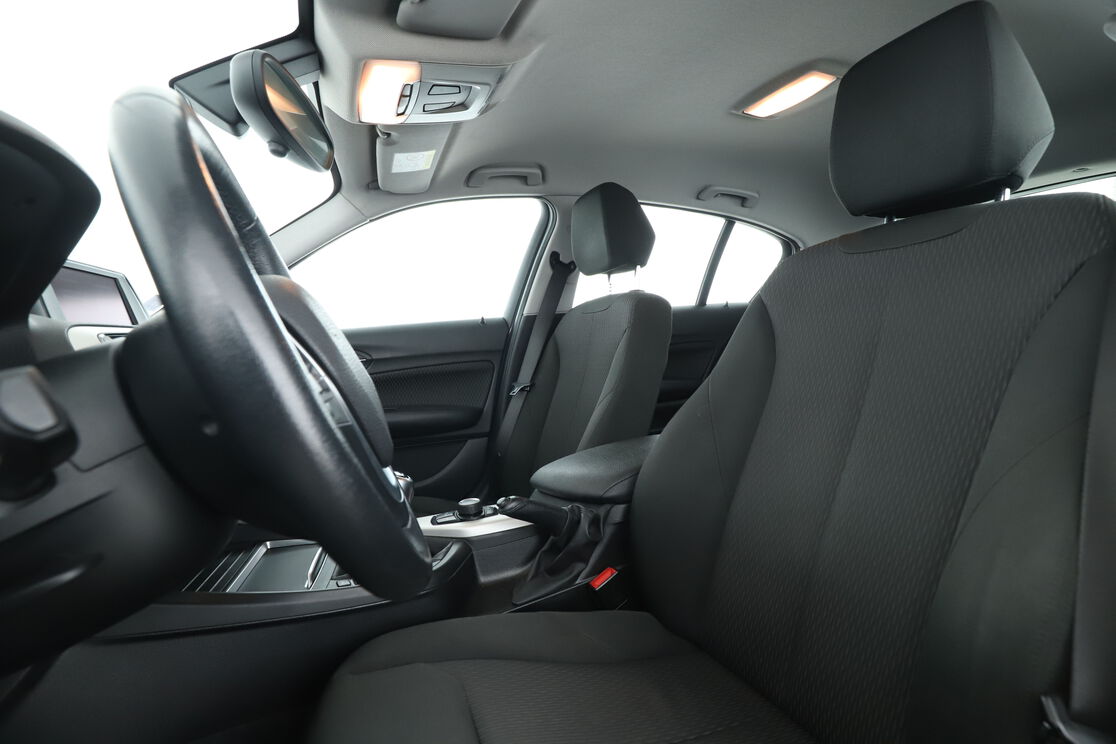 BMW Série 1 116i – Image 13