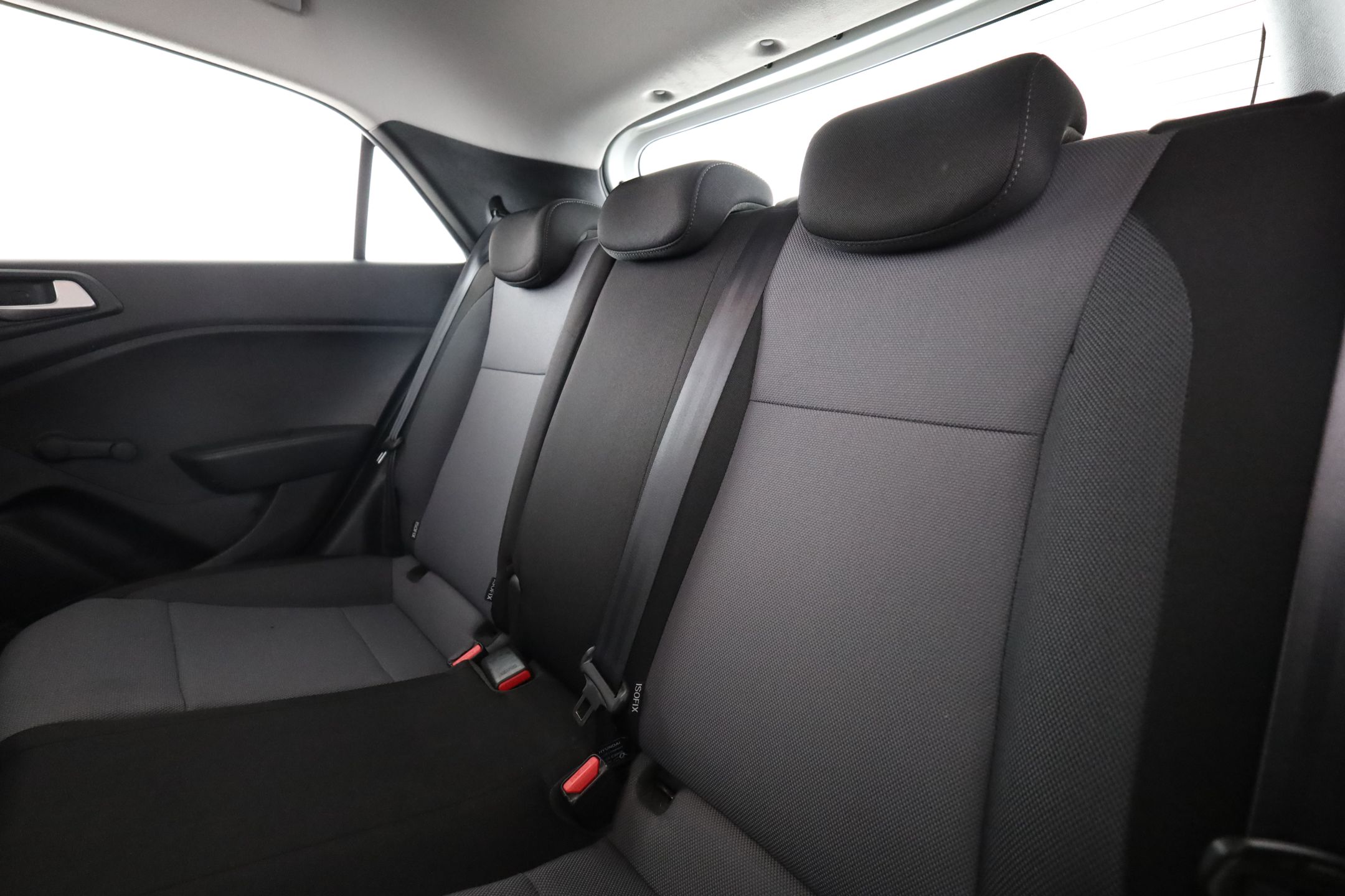 Hyundai i20 1.2 Initia – Image 13