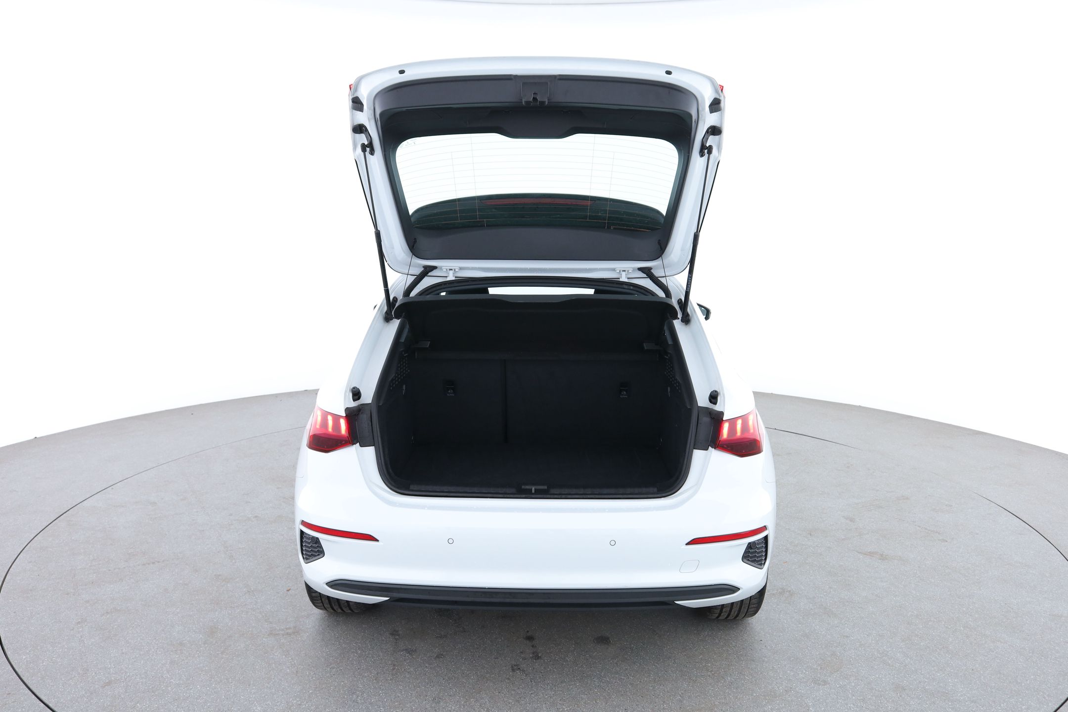 Audi A3 Sportback 30 TFSI Design – Image 12