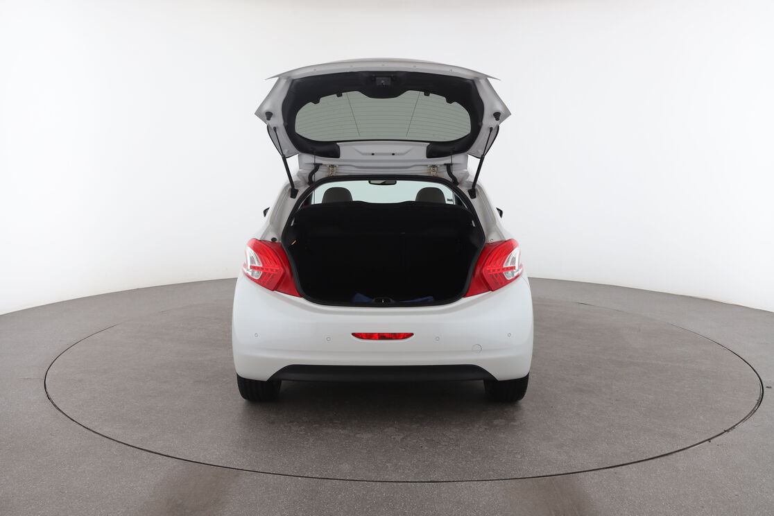 Peugeot 208 1.6 VTi Roland Garros Auto – Image 2