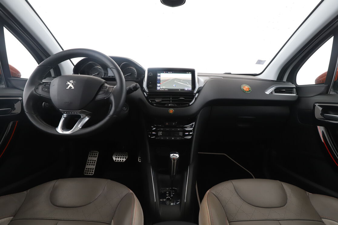 Peugeot 208 1.6 VTi Roland Garros Auto – Image 10