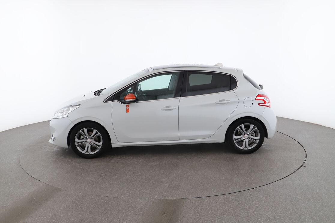 Peugeot 208 1.6 VTi Roland Garros Auto – Image 4